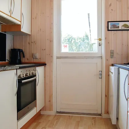 Amazing In With Kitchen *